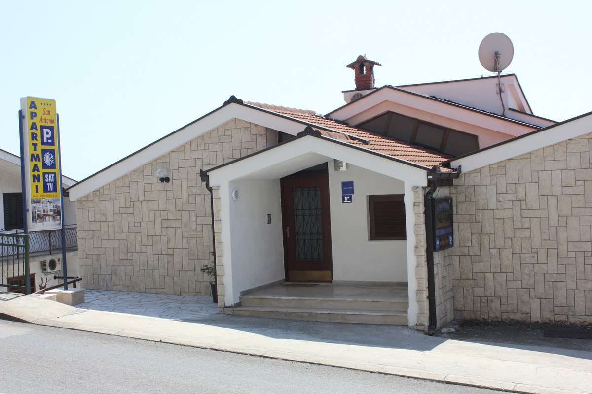 Apartment 2 - 