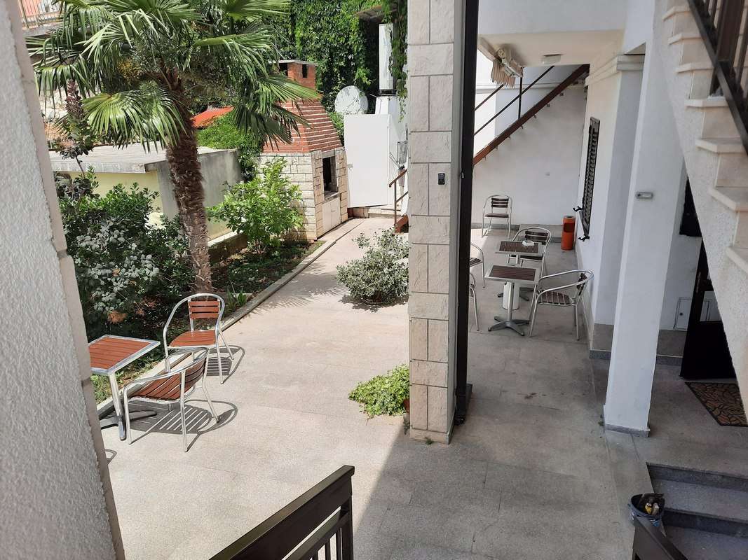 Apartment 4 - 