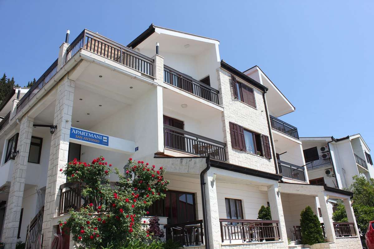 Apartment 2 - 