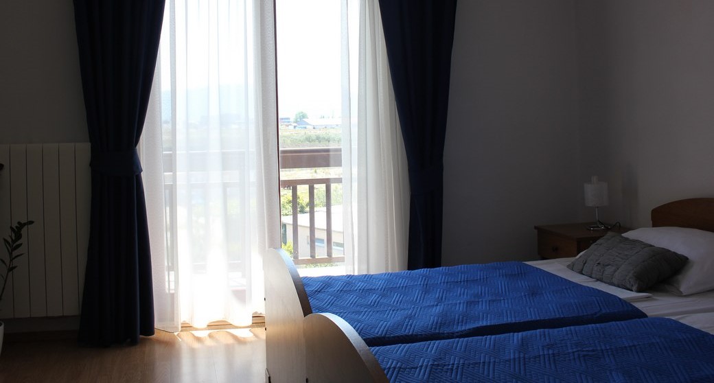 Apartment 4